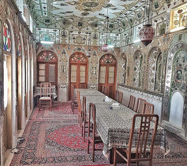 خانه مویدی زفره