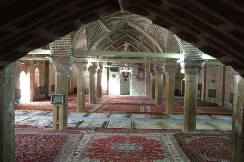 مسجد جامع سرخ مهاباد