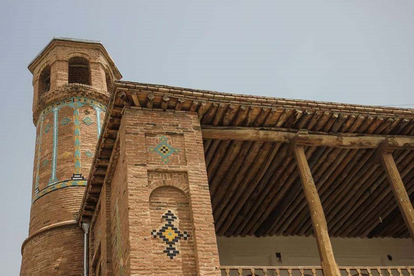 مسجد دو مناره سقز